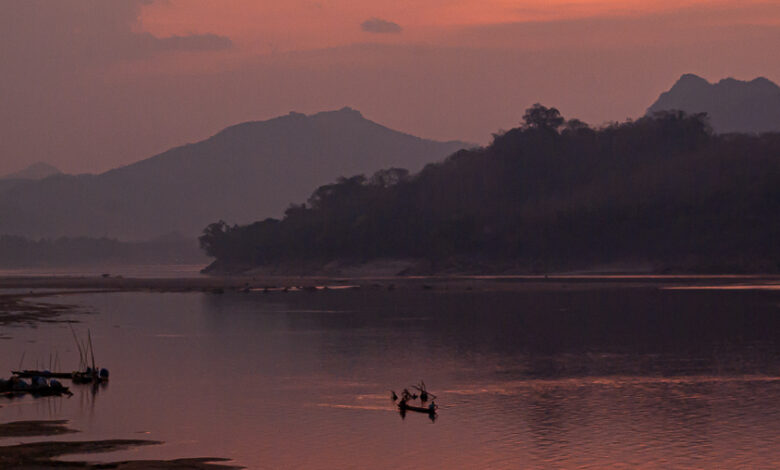 Luang Prabang - erste Eindrücke der alten Königsstadt in Laos 2 Sonnenuntergang in Luang Prabang am Mekong