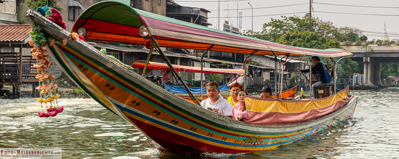 Speedboot auf dem Chao Phraya in Bangkok - Thailand