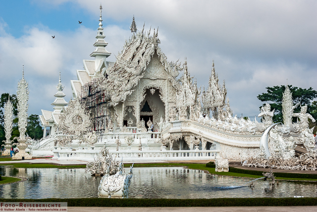 Wat Rong Khun - der Weiße Tempel von Chiang Rai © Volker Abels - www.foto-reiseberichte.com