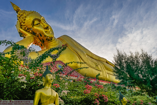 Liegender Buddha - Wat Mok Khan Lan - Suttichit Buddha Park © Volker Abels