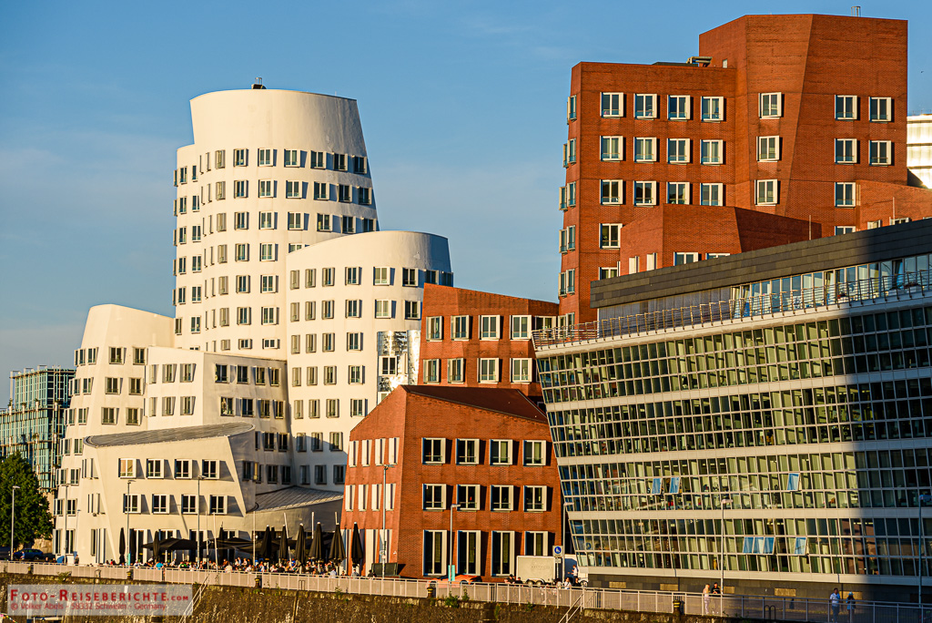Gehry-Bauten - Neuer Zollhof - Düsseldorf