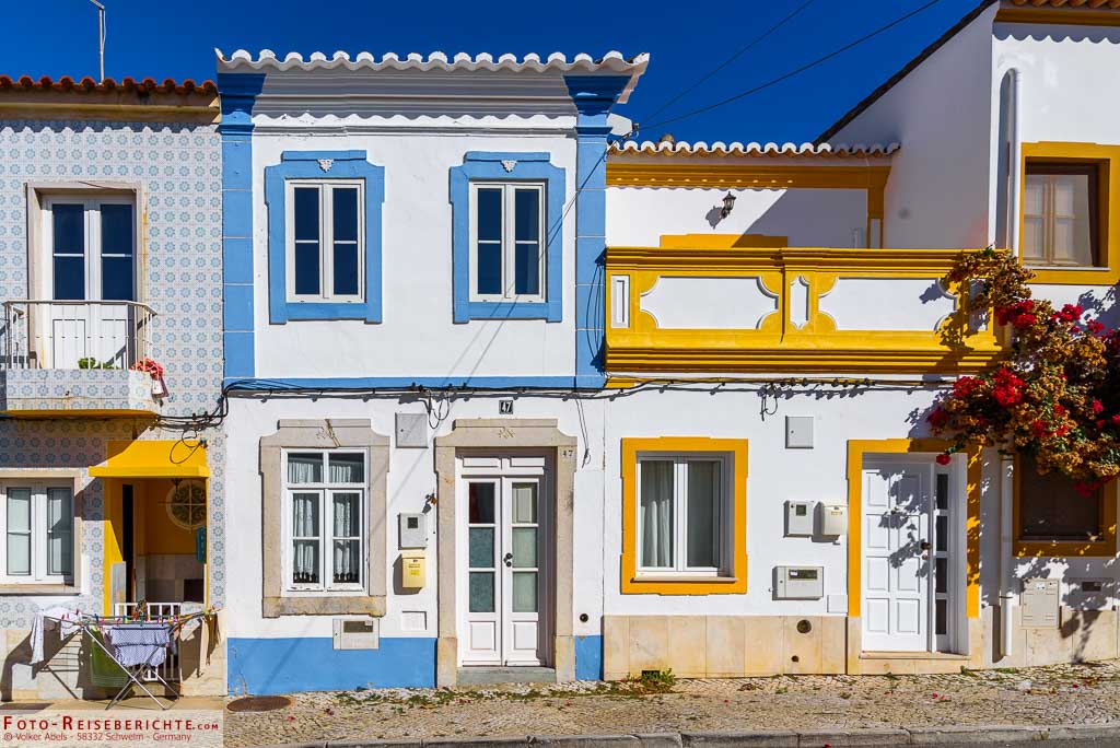 Farbige Häuser in Faro