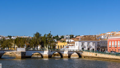 Portugal Tavira Altstadt Algarve - Römerbrücke Ponte Romana in Tavira